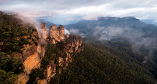 BMP113 The Three Sisters & Mt Solitary at Sunset